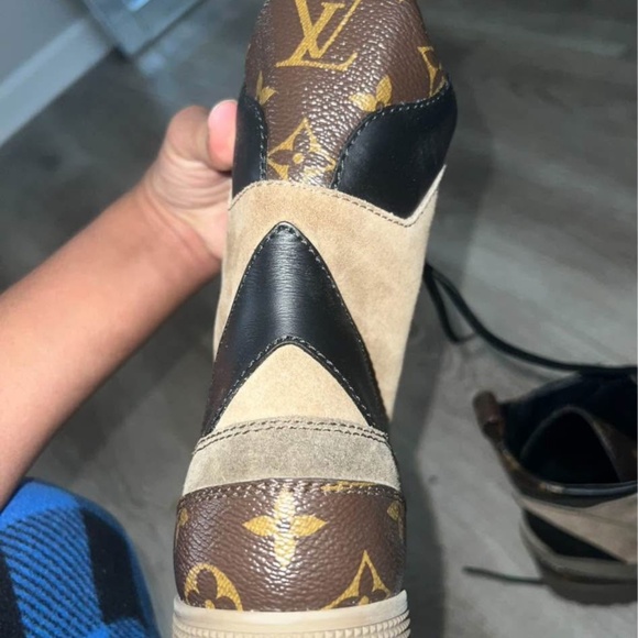 LV Combat Boots - Picture 6 of 7